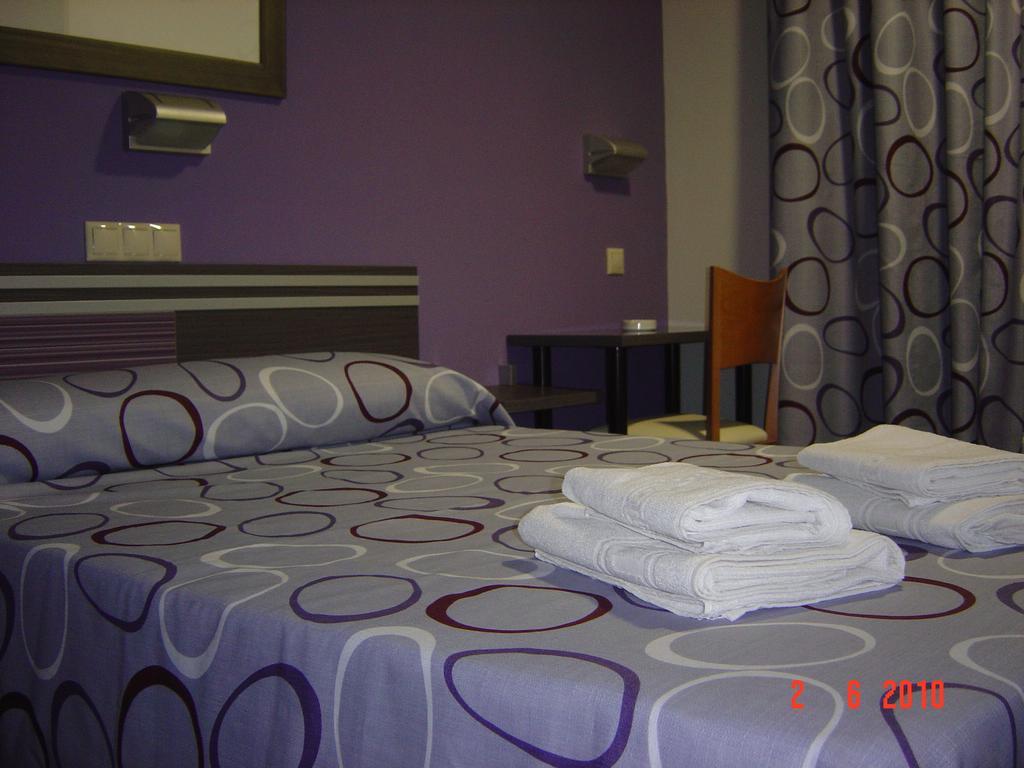 Hostal Rica Posada Guadalajara Zewnętrze zdjęcie